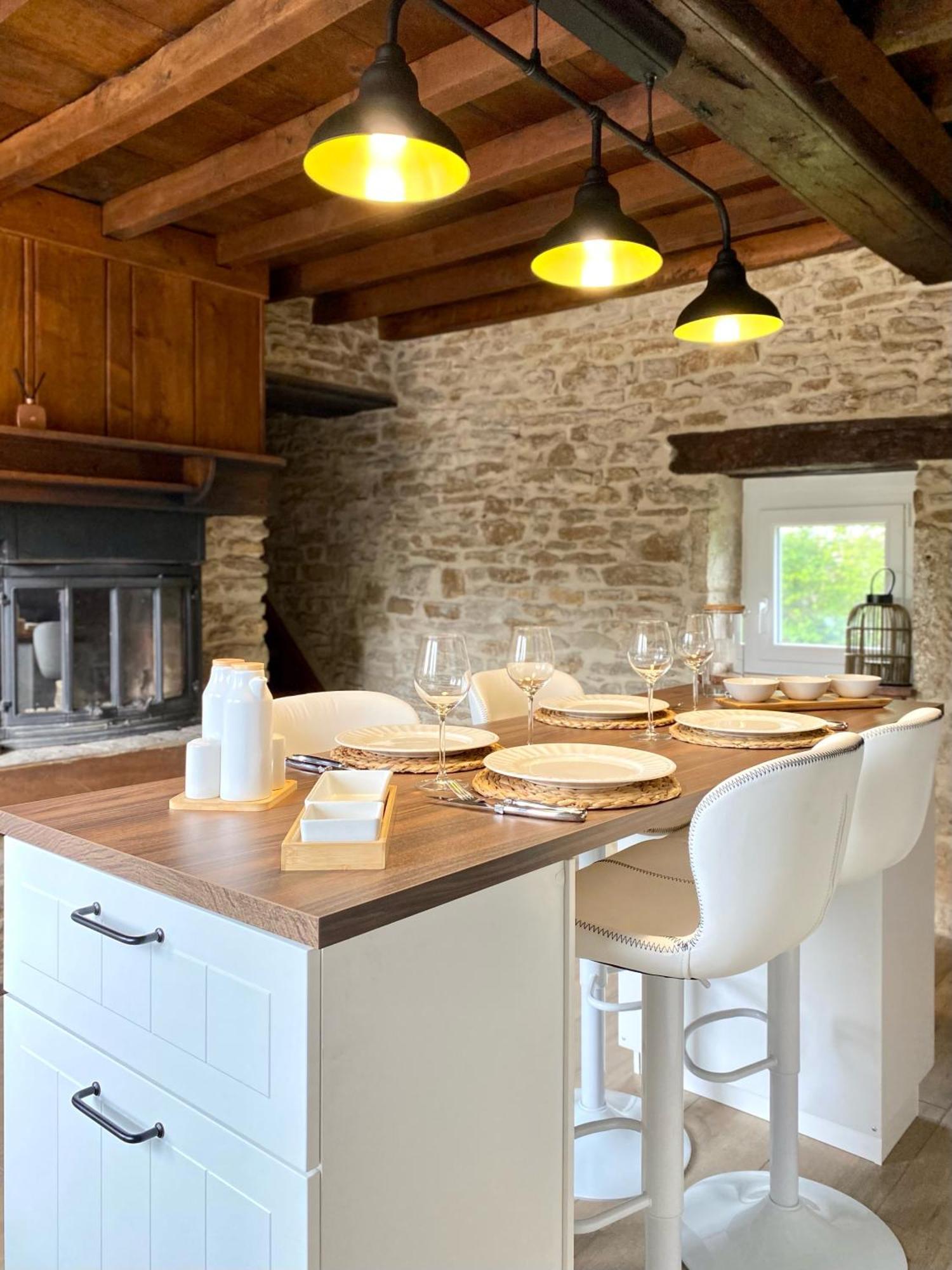 Aux Petites Portes Du Morvan Montlay-en-Auxois Exteriör bild